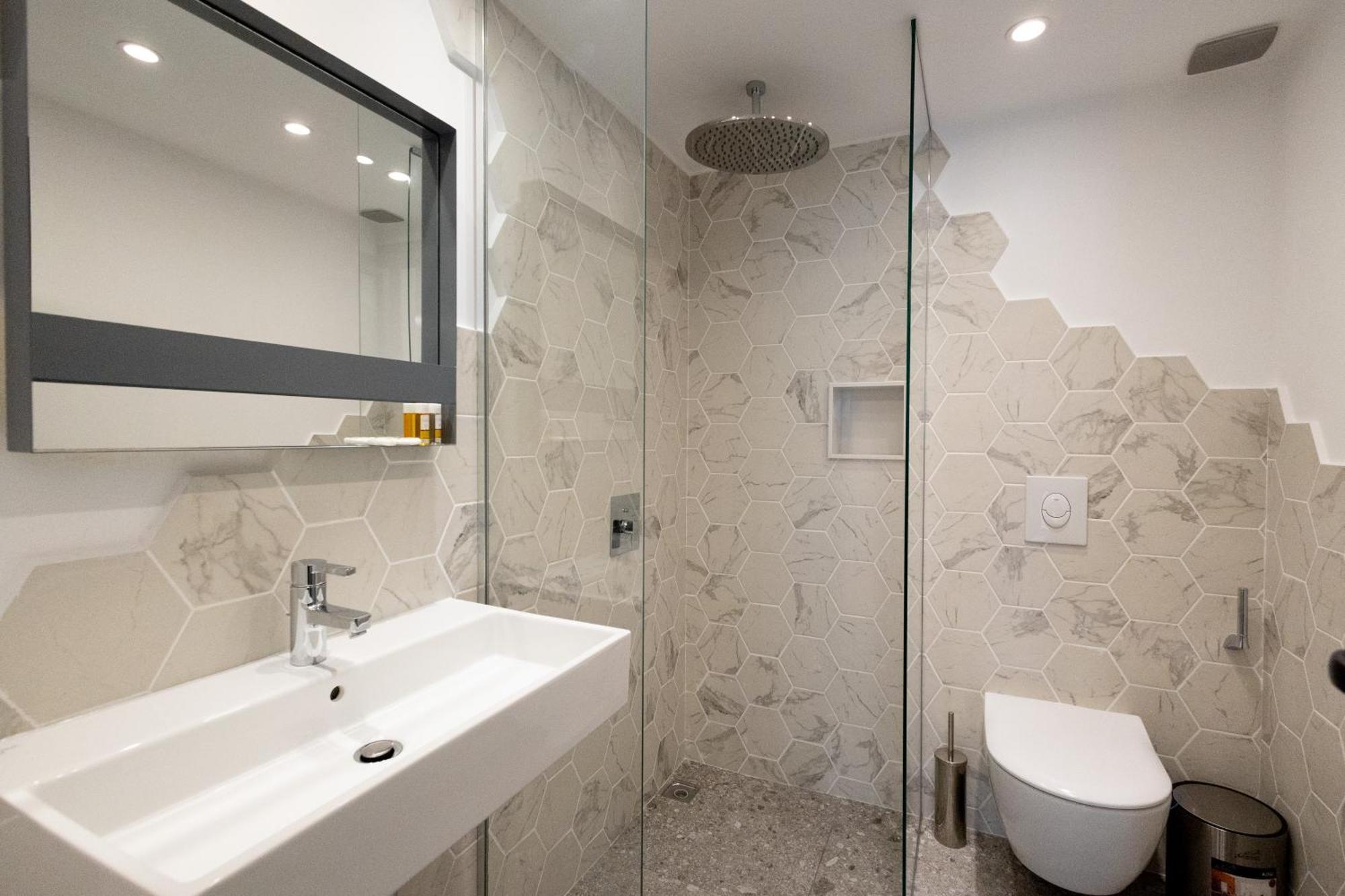 Apartament Luxury 12-4 *