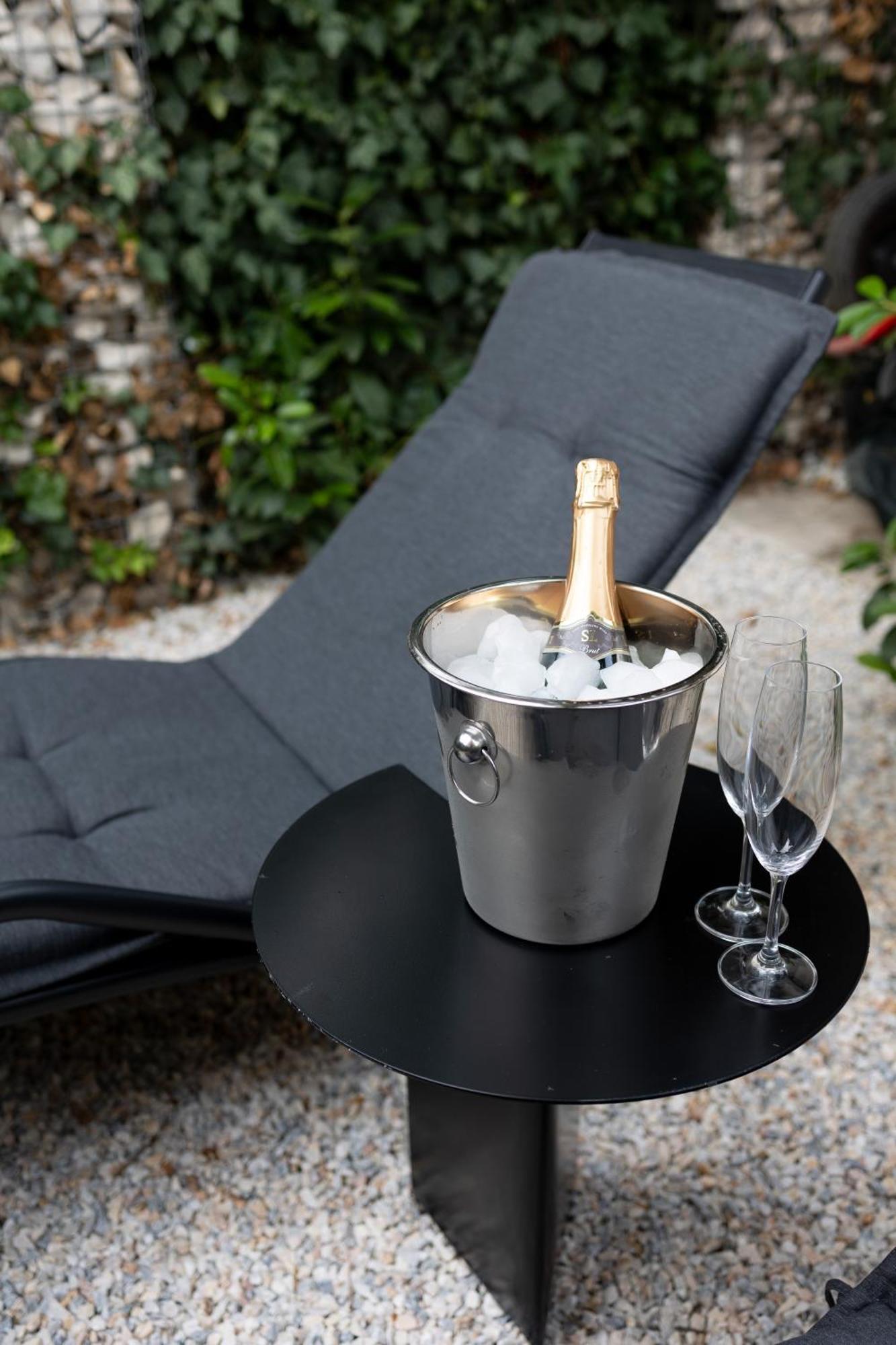 Apartament Luxury 12-4 *